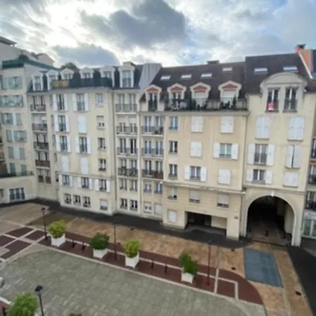 Maurice Montgolfier شقة *